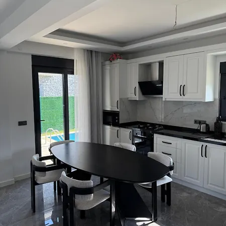 Vila Tekirova Dom With Heated Pool *