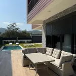 Vila Tekirova Dom With Heated Pool *